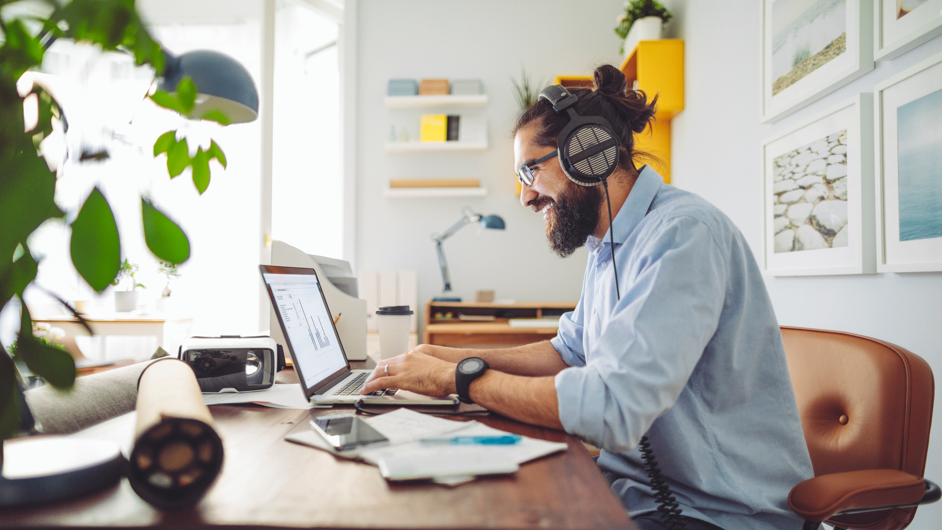 Microsoft anima a las empresas a superar los complejos del trabajo a distancia