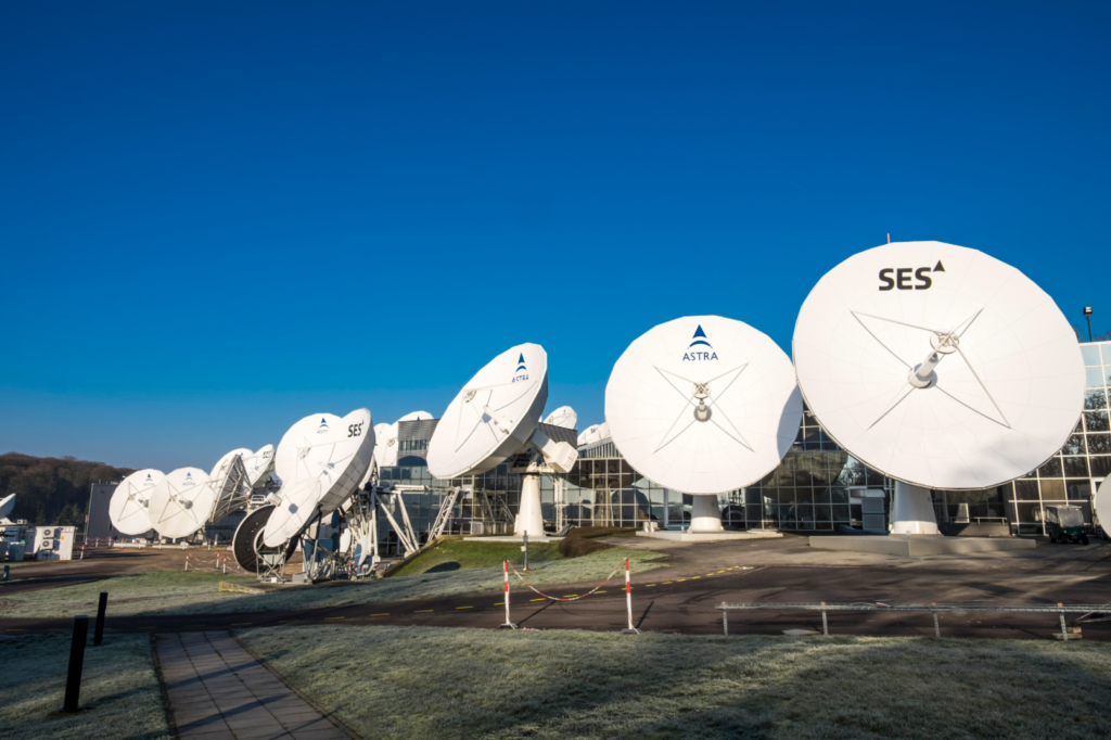 Microsoft y SES se unen para impulsar la conectividad por satélite de Azure